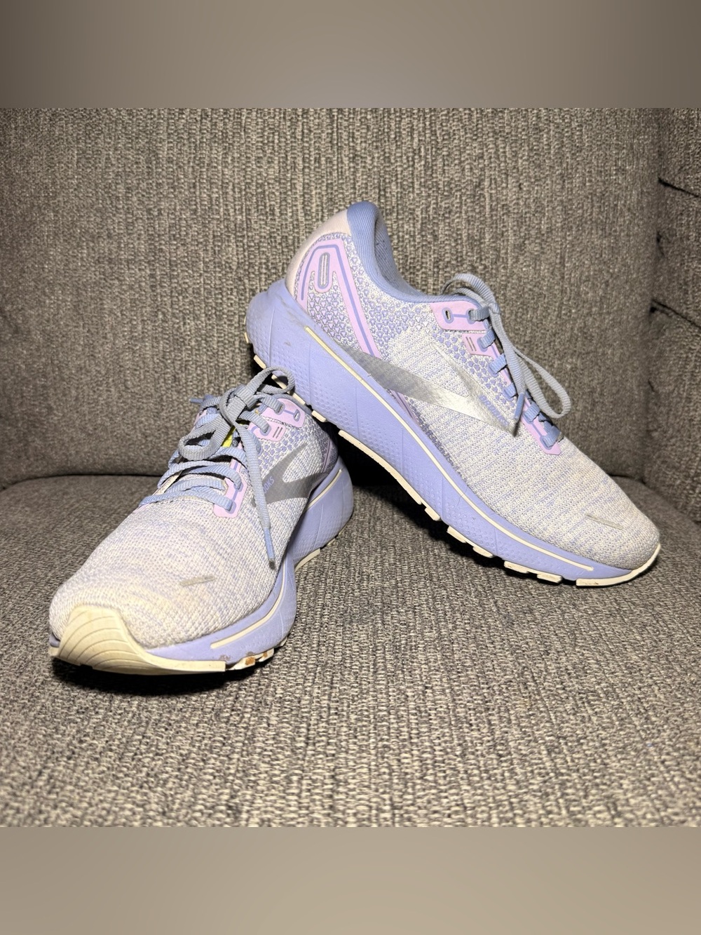 Brooks Ghost 14 Women’s Running Shoes 1203561B566 Lilac Purple size 10 Medium(B)